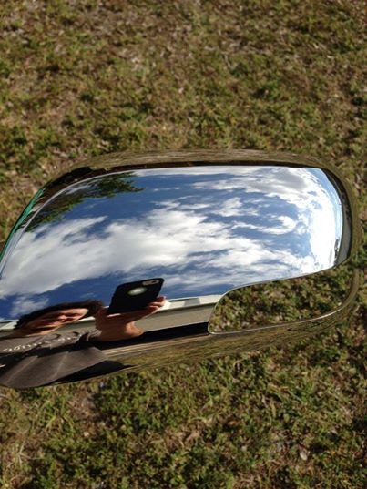 Chrome-finished side mirror