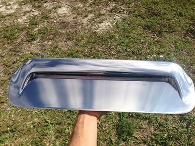 Chrome-finished scoop
